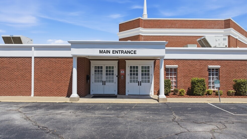 More Photos Of 7100 E 31st St, Tulsa Religious Facility For Sale