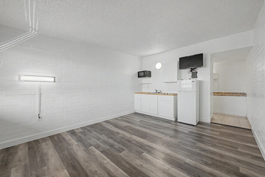 More Photos Of 314 E Benson Hwy, Tucson Apartments For Sale