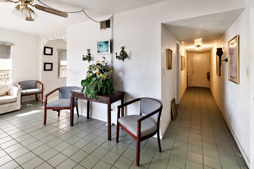 More Photos Of 1940 Dr Martin Luther King Jr St S, Saint Petersburg Specialty For Sale