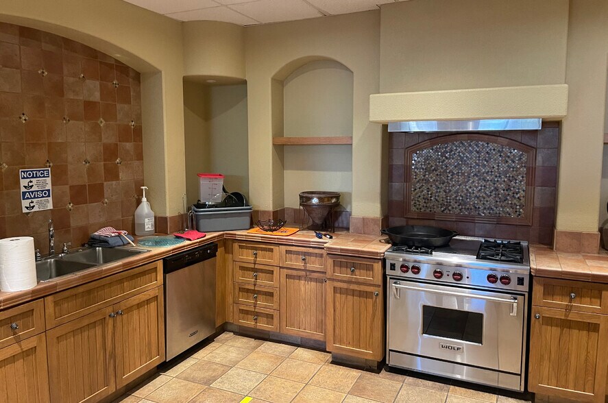 More Photos Of 3060 Industrial Way NE, Salem Food Processing For Sale
