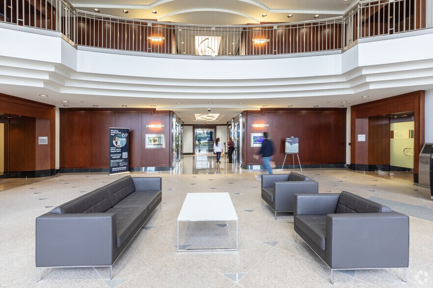 More Photos Of 5201 Waterford District Dr, Miami Office For Lease