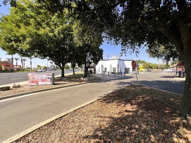 More Photos Of 1697 W Lacey Blvd, Hanford Carwash For Lease