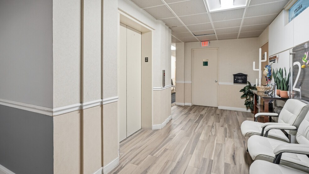 More Photos Of 521 Route 111, Hauppauge Medical For Lease