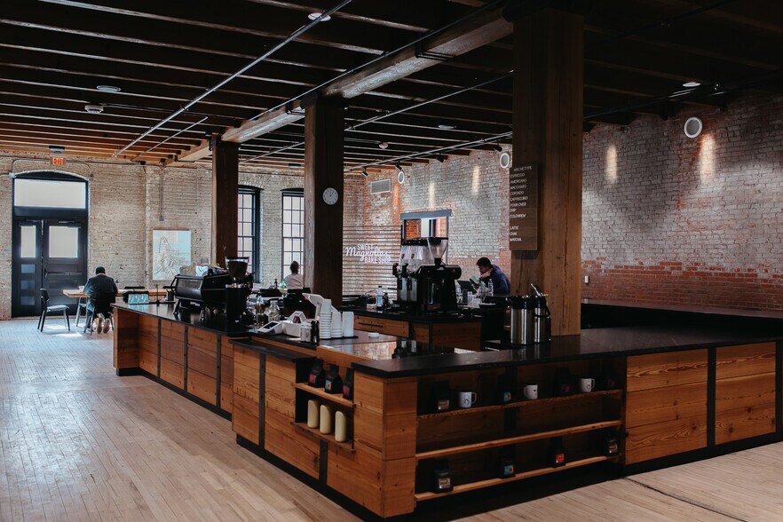 More Photos Of 1229 Millwork Ave, Omaha Office For Lease