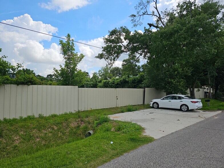 More Photos Of 6007 Van Zandt St, Houston Land For Lease