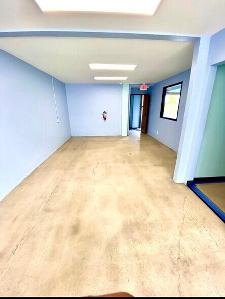 More Photos Of 7574 Trade St, San Diego Research And Development For Lease