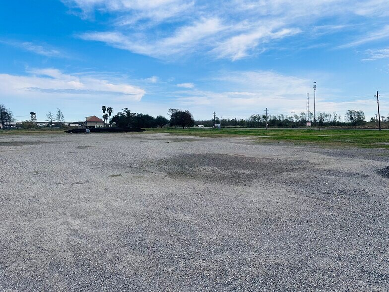 More Photos Of 1817 Highway 24, Larose Land For Sale