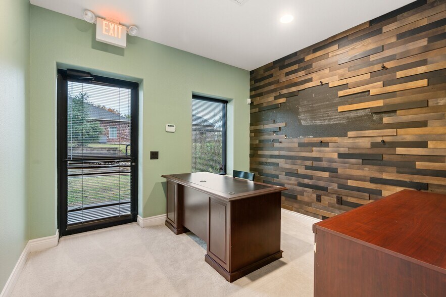 More Photos Of 18920 Freeport Dr, Montgomery Industrial For Sale