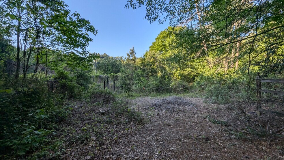 More Photos Of 2084 McGee Rd SW, Snellville Land For Sale