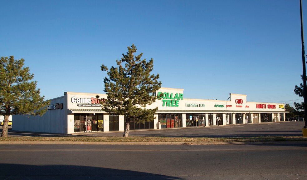 More Photos Of 3305 1st St, Woodward Freestanding For Sale