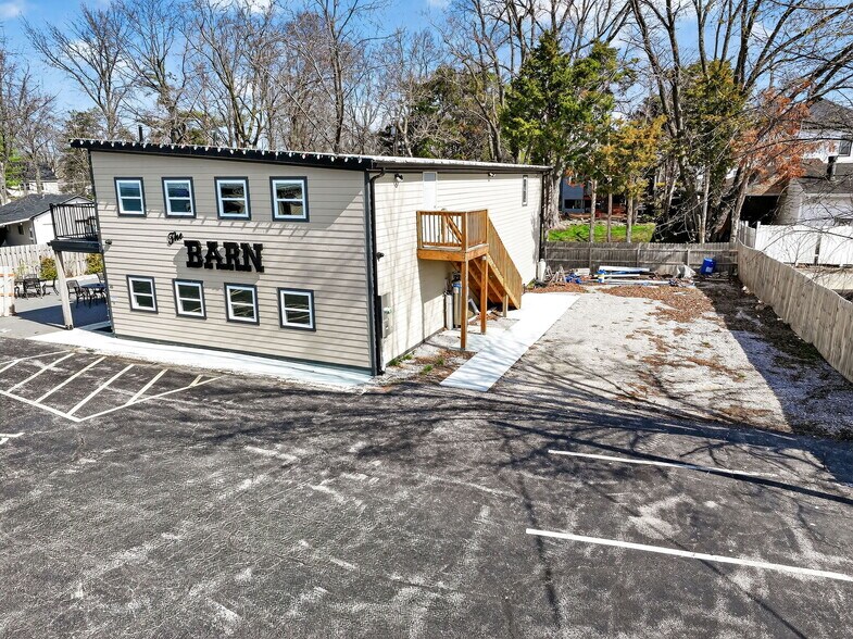 More Photos Of 316 N Main St, Columbia Storefront Retail Office For Sale