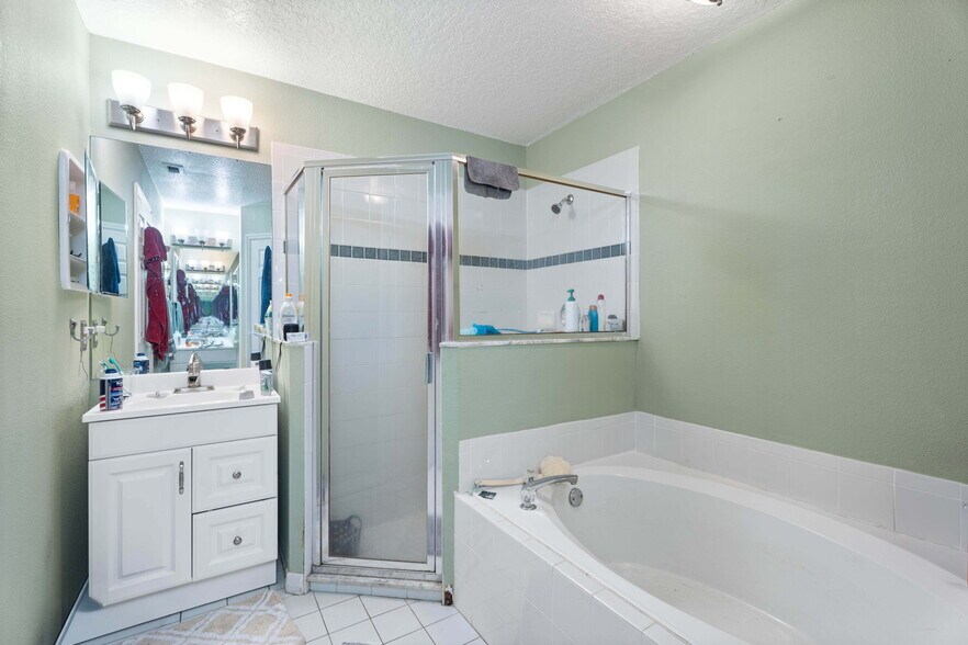 More Photos Of 1874 SW Gemini Ln, Port Saint Lucie Multifamily For Sale