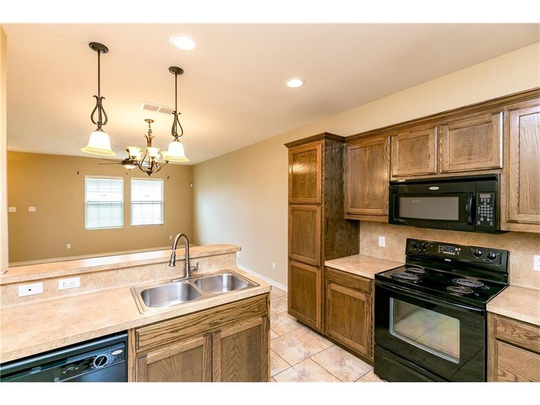 More Photos Of 7252 Mansions Dr, Corpus Christi Apartments For Sale