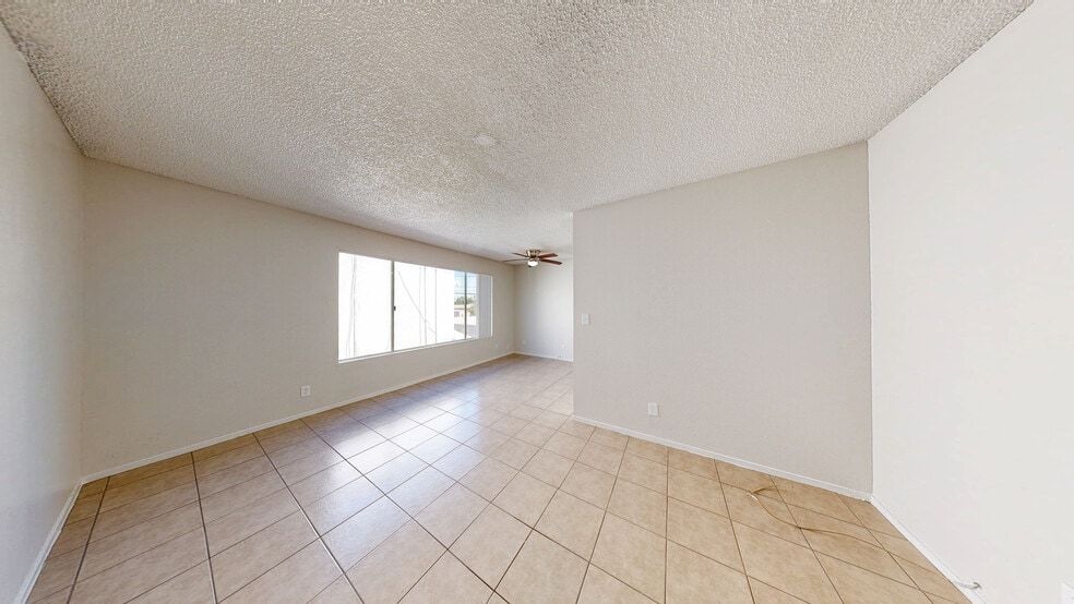 More Photos Of 5800 Bromley Ave, Las Vegas Apartments For Sale
