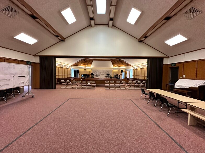 More Photos Of 2460 Baldwin st, Sturgis Religious Facility For Sale