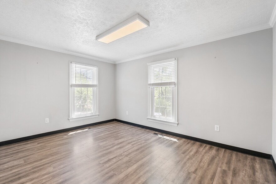 More Photos Of 6200 Fort Ave, Lynchburg Medical For Sale