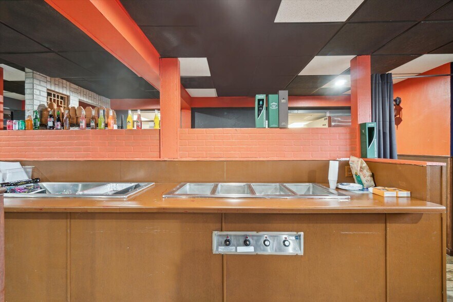 More Photos Of 107 Baker St, Waunakee Storefront Retail Office For Sale