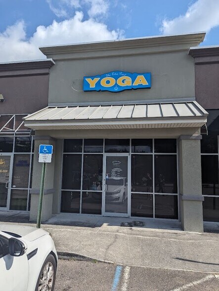 More Photos Of 3353 Dunn Ave, Jacksonville Storefront For Lease