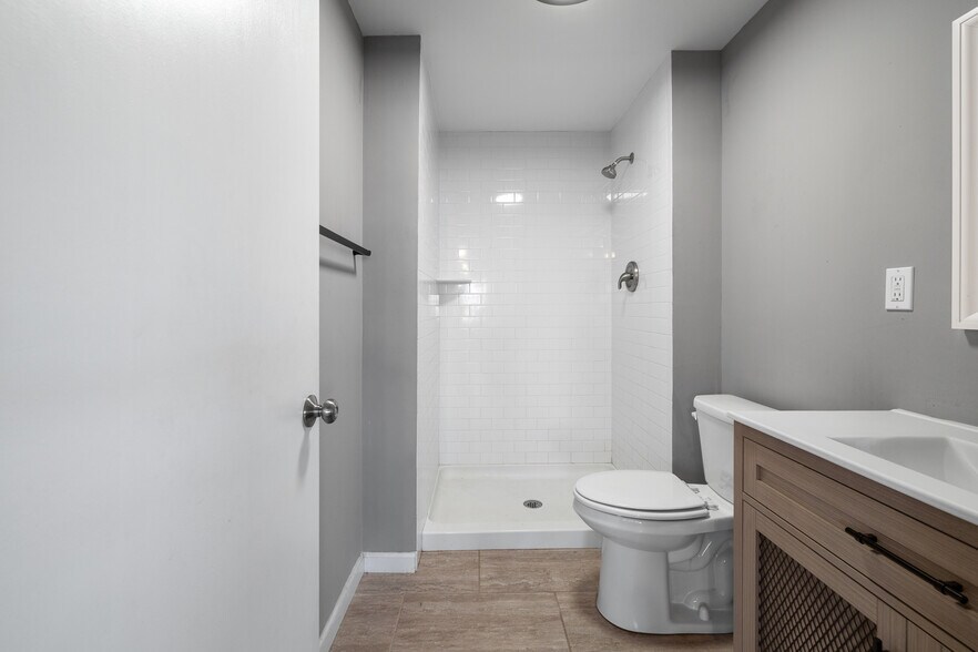 More Photos Of 22 Leonard St, Norwalk Storefront Retail Office For Sale