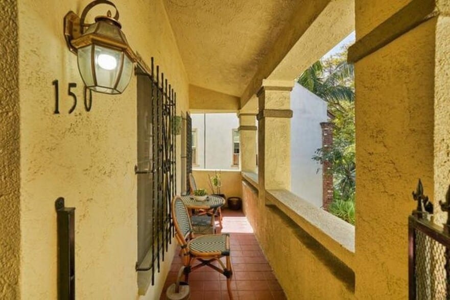 More Photos Of 150 N La Peer Dr, Beverly Hills Apartments For Sale