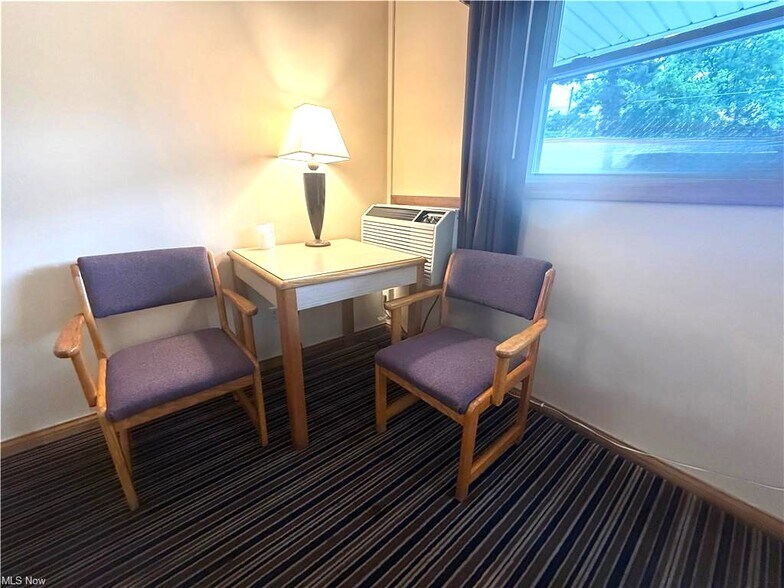 More Photos Of 6405 Glenn Hwy, Cambridge Hotel For Sale