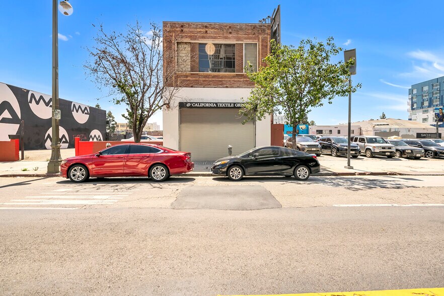 Primary Photo Of 1144 S Broadway, Los Angeles Office Residential For Lease