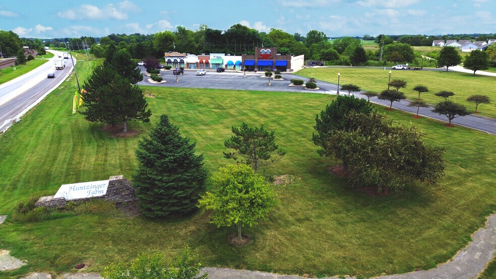 More Photos Of 1251 S Huntzinger Blvd, Pendleton Storefront For Lease