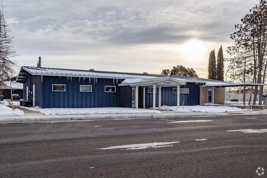 More Photos Of 400 Broadway Ave N, Foley Office For Sale