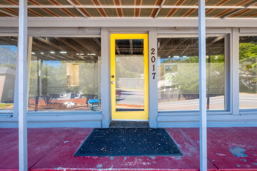 More Photos Of 2017 Kavanaugh Rd, Little Rock Freestanding For Lease