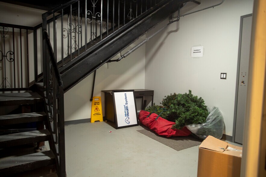 More Photos Of 25000 US 59 Rd, El Campo Flex For Sale