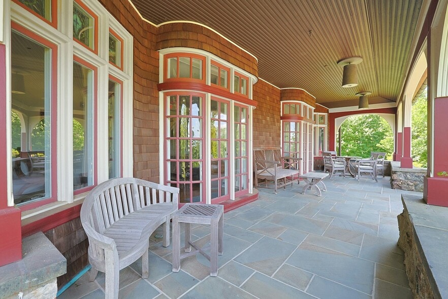 More Photos Of 20 Nazareth Way, Philipstown Specialty For Sale