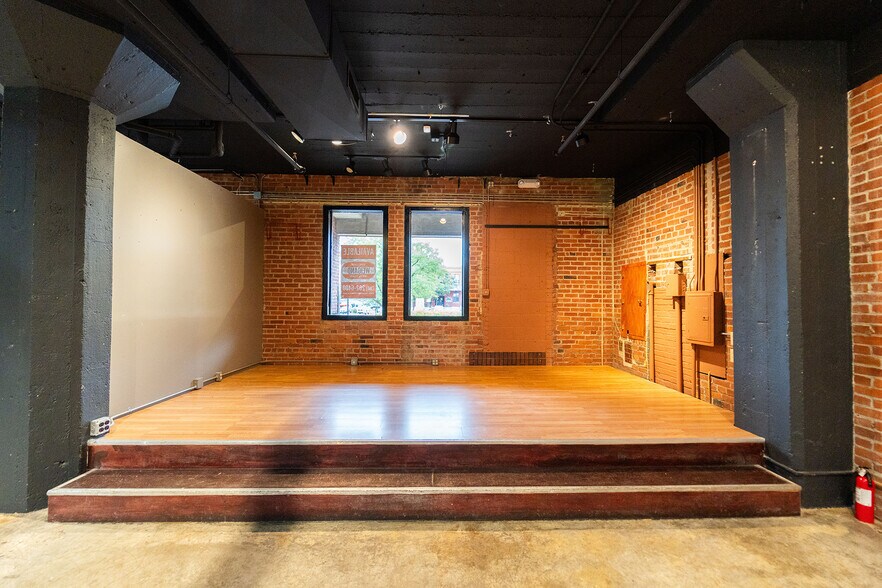 More Photos Of 143 N Rock Island St, Wichita Apartments For Sale