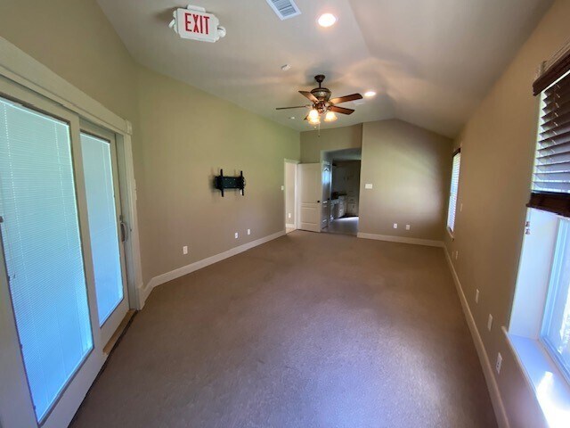 More Photos Of 16228 Huffmeister Rd, Cypress Office For Lease