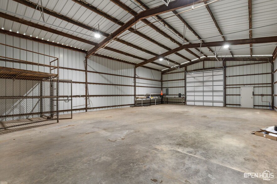 More Photos Of 9478 Seymour Hwy, Wichita Falls Industrial For Sale