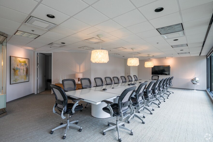 More Photos Of 1500-1600 Riveredge Pky NW, Atlanta Office For Lease