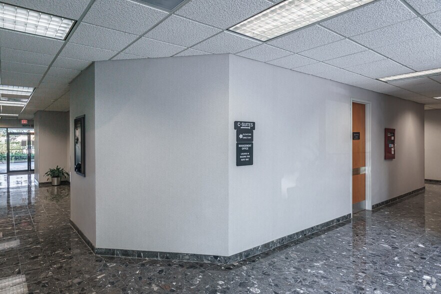 More Photos Of 7301 W Palmetto Park Rd, Boca Raton Unknown For Lease