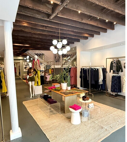 More Photos Of 312 King St, Charleston Storefront Retail Residential For Sale