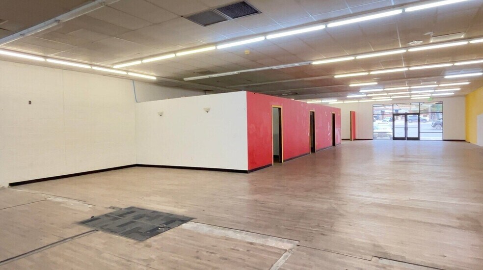 More Photos Of 684 S Main St, Cedar City Drugstore For Lease