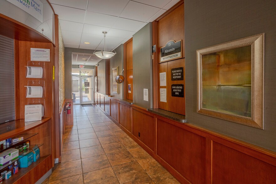 More Photos Of 501 S Lincoln Ave, Clearwater Medical For Lease