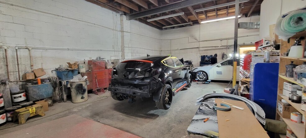 More Photos Of 245 W 24th St, Norfolk Service For Lease