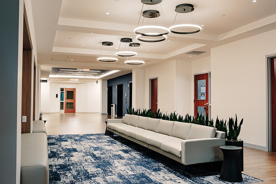 More Photos Of 21212 Northwest Fwy, Cypress Unknown For Lease