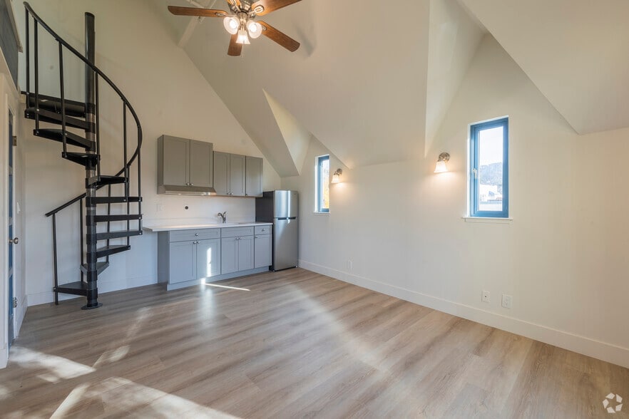 More Photos Of 2974-2980 College Ave, Berkeley Apartments For Lease