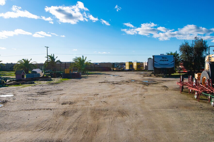 More Photos Of 11675 Avenue 24, Delano Land For Sale