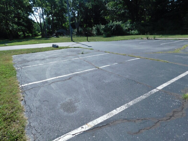 More Photos Of 3819 Kentucky Ave, Indianapolis Medical For Sale