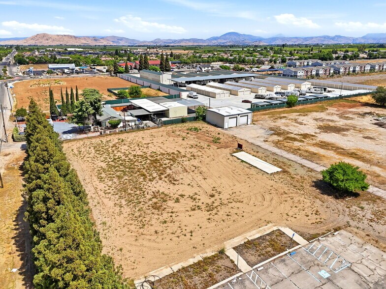 More Photos Of 1260 Buttonwillow Ave, Reedley Warehouse For Sale