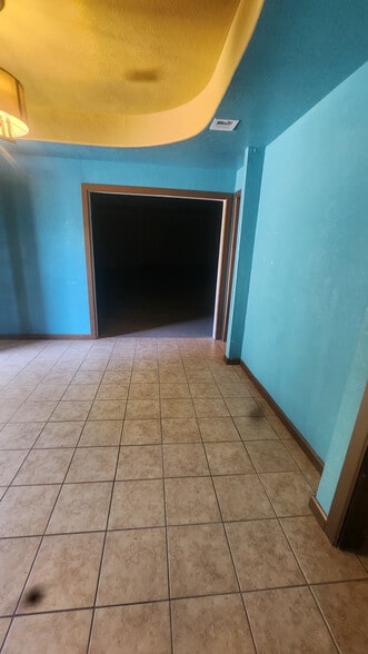 More Photos Of 1116 SW H Ave, Lawton Religious Facility For Sale