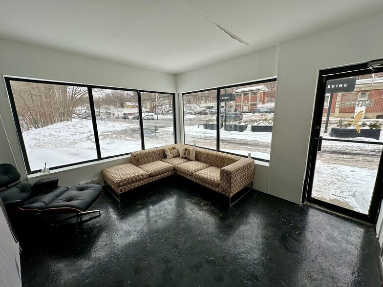 More Photos Of 123 Main St, Great Barrington Service Station For Lease