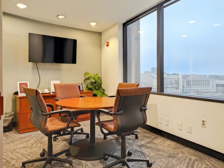 More Photos Of 2300 Main St, Kansas City Coworking Space