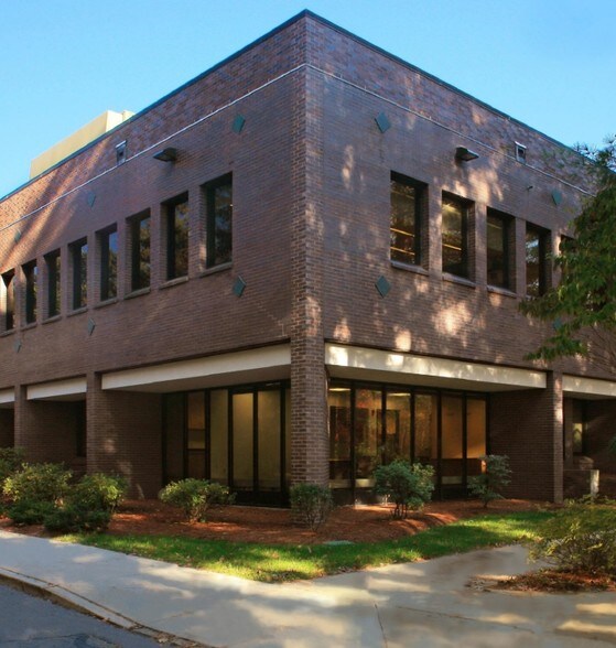 Primary Photo Of 4 Maguire Rd, Lexington Research And Development For Lease