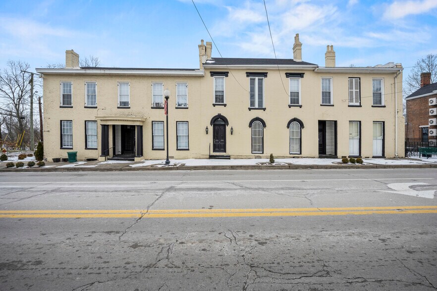 Primary Photo Of 217-221 S Main St, Cynthiana Apartments For Sale